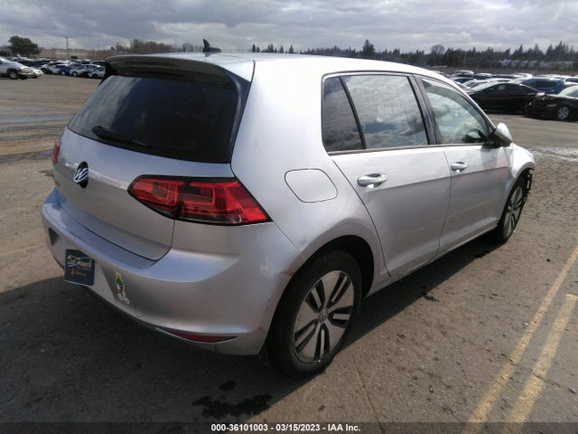 WVWKP7AU5GW908935 Volkswagen E-golf Se