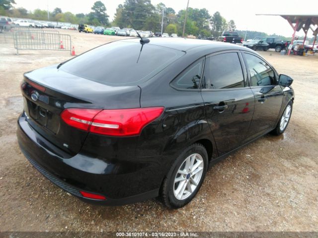1FADP3F29HL276717 Ford FOCUS SE