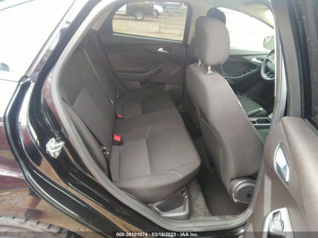 1FADP3F29HL276717 Ford FOCUS SE