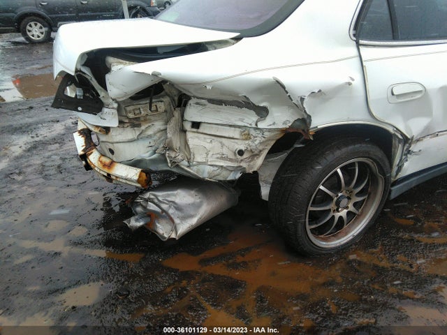 2000 HONDA ACCORD SDN LX VIN: 1HGCG6654YA045710