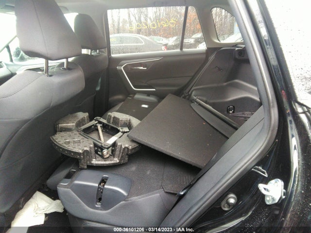 2021 TOYOTA RAV4 XLE VIN: 2T3P1RFVXMC217061