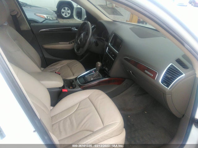 WA1CKAFP7AA092120 Audi Q5 PREMIUM