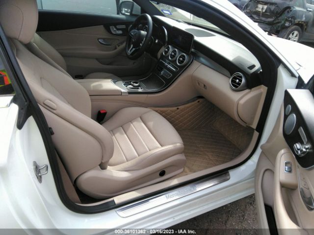 WDDWJ8DB3KF927713 Mercedes-Benz C-class C 300