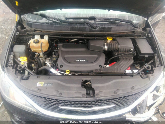 Chrysler Pacifica Touring-l Plus 2017 2C4RC1EG2HR633398 Image 12