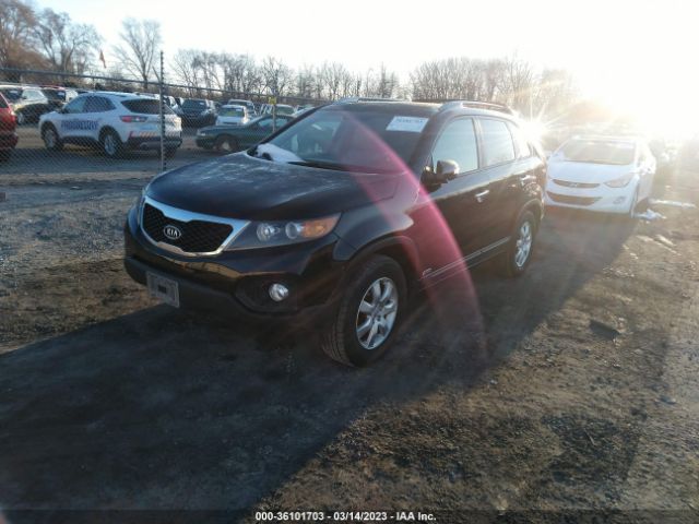 5XYKTCA68CG216441 KIA SORENTO LX