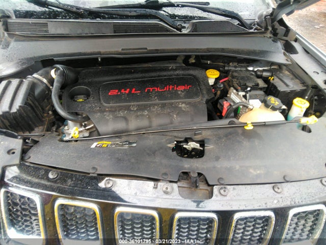 3C4NJDBB4JT162534 Jeep Compass Latitude