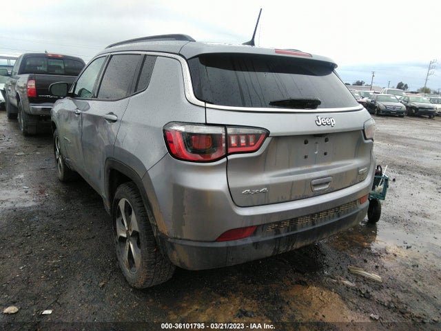 3C4NJDBB4JT162534 Jeep Compass Latitude