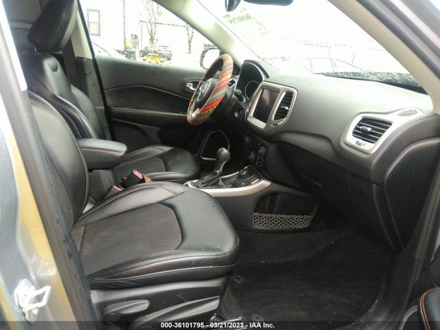 3C4NJDBB4JT162534 Jeep Compass Latitude