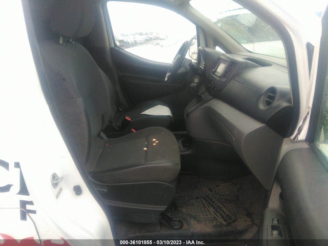 2015 NISSAN NV200 SV VIN: 3N6CM0KN7FK690970