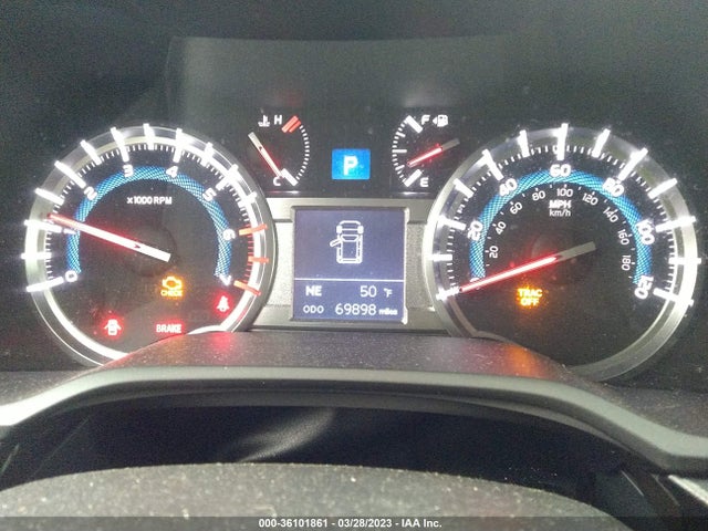 Toyota 4RUNNER SR5 2018 JTEBU5JR9J5534265 Image 8