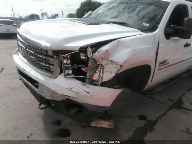 1GT110C82EF177219 GMC Sierra 2500hd Sle