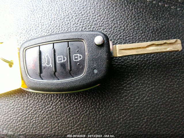 Hyundai TUCSON SE 2018 KM8J23A47JU615314 Image 3