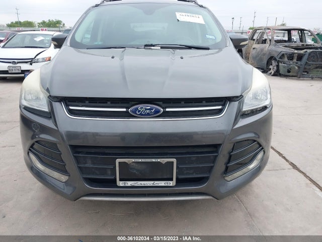 1FMCU0JX0FUB93311 Ford Escape Titanium