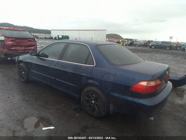 1999 HONDA ACCORD SDN EX VIN: 1HGCG1653XA057171