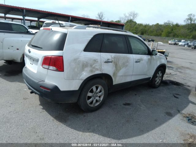 5XYKT3A6XDG380226 KIA SORENTO LX