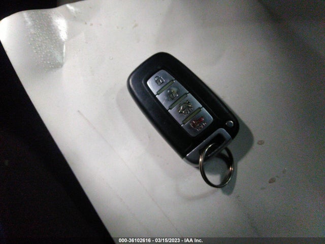Hyundai Sonata 2011 5NPEC4AC6BH144915 Image 3