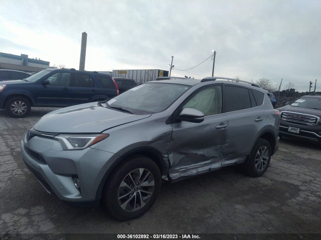 2017 Toyota RAV4, VIN: JTMRJREV0HD067909