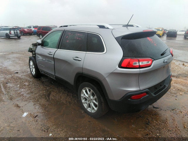 1C4PJLCB2JD560672 Jeep Cherokee Latitude