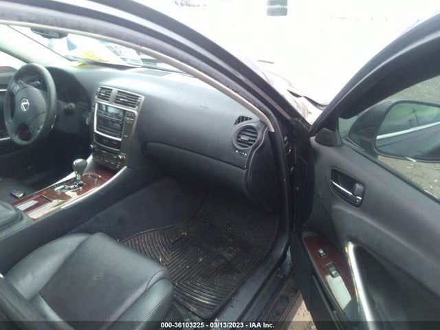 Lexus IS 2007 JTHCK262375008844 Image 6