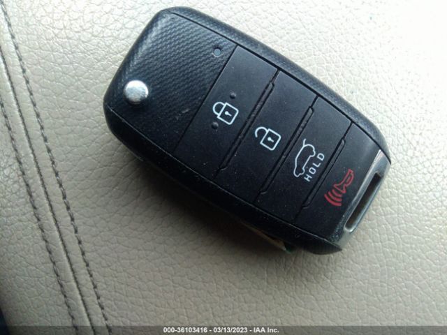 5XYKTCA61EG448205 KIA SORENTO LX