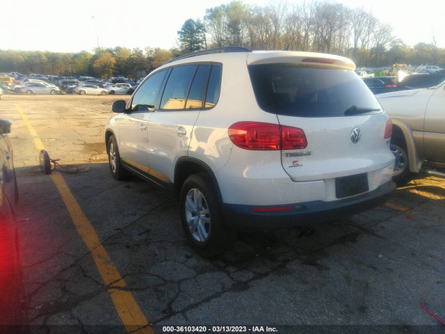 2016 VOLKSWAGEN TIGUAN S VIN: WVGAV7AX2GW581529