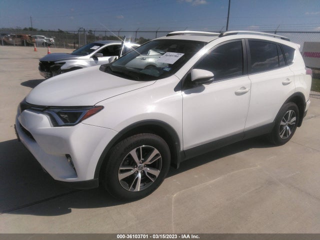 Toyota Rav4 Xle 2017 JTMWFREV4HJ118480 Image 2