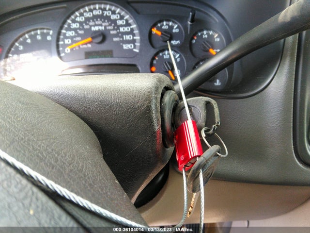 GMC YUKON SLT 2005 1GKEC13T95R107855 Image 3