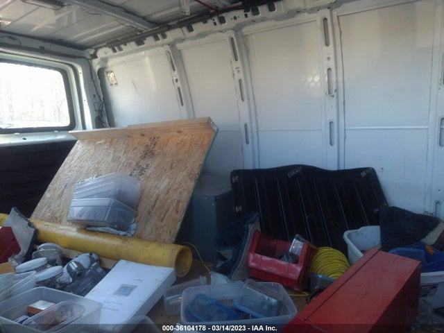 2011 CHEVROLET EXPRESS CARGO VAN VIN: 1GCWGFCB6B1122526