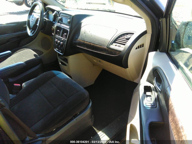 2011 DODGE GRAND CARAVAN MAINSTREET VIN: 2D4RN3DG5BR627774