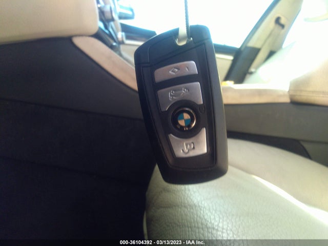 2011 BMW 5 SERIES 528I VIN: WBAFR1C57BDS36019