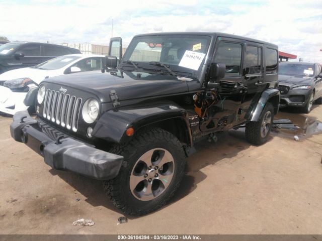 1C4BJWEG8HL733129 Jeep Wrangler Unlimited Sahara