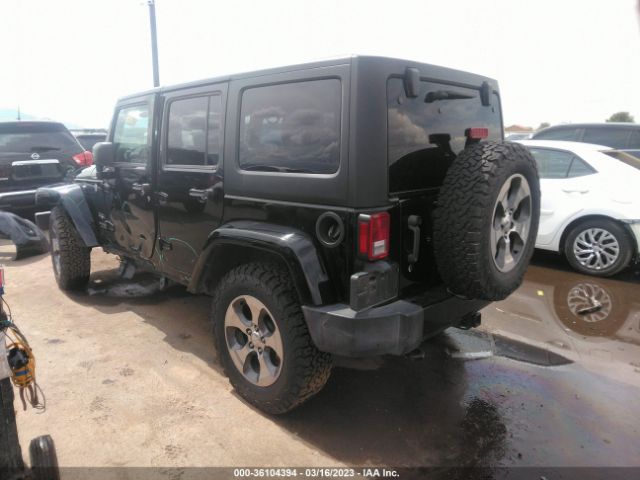 1C4BJWEG8HL733129 Jeep Wrangler Unlimited Sahara