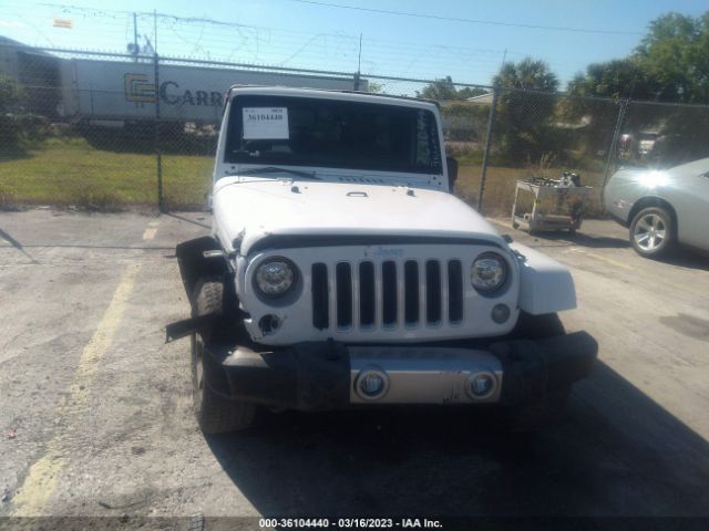 1C4BJWEG4HL668991 Jeep Wrangler Unlimited Sahara