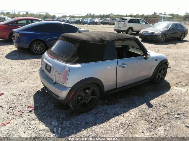 2005 MINI COOPER CONVERTIBLE S VIN: WMWRH33405TF82879