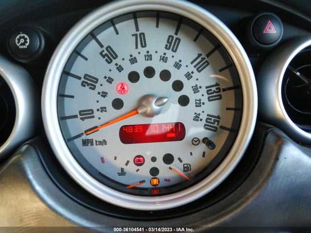 2005 MINI COOPER CONVERTIBLE S VIN: WMWRH33405TF82879