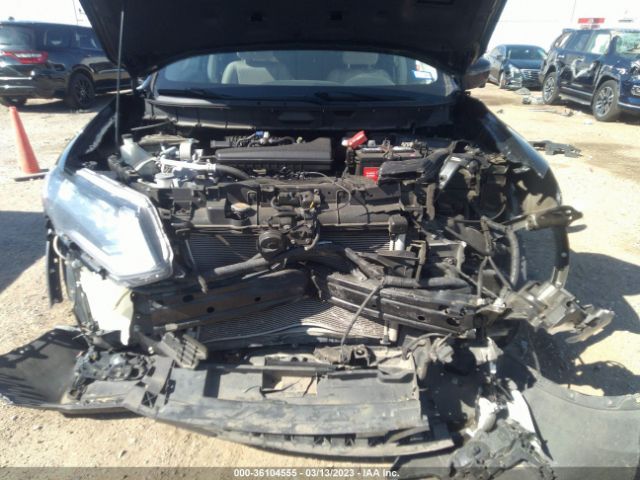 KNMAT2MT6HP555789 Nissan ROGUE SV