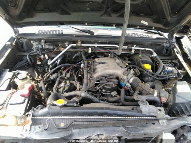 2002 NISSAN XTERRA XE VIN: 5N1ED28T02C542698