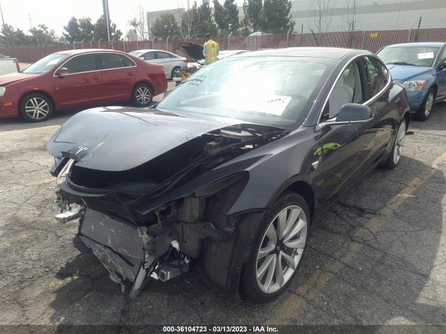 Tesla Model 3 Long Range 2018 5YJ3E1EB9JF097247 Image 2