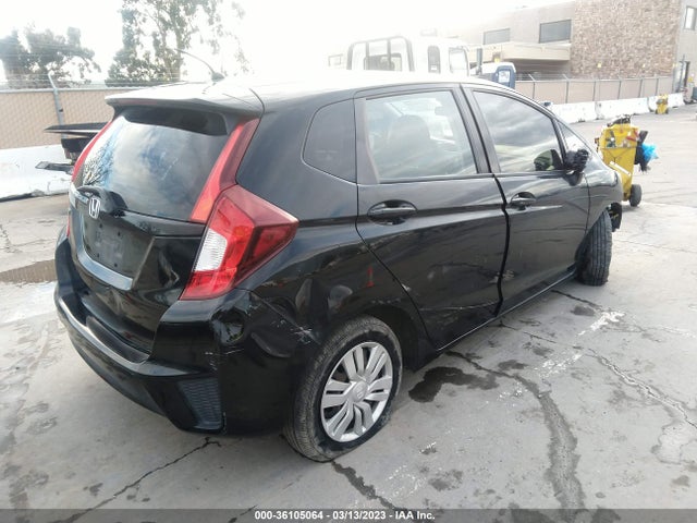 Honda FIT LX 2015 3HGGK5H5XFM707099 Image 4