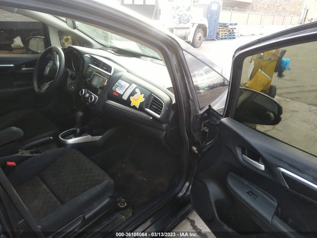 Honda FIT LX 2015 3HGGK5H5XFM707099 Image 5