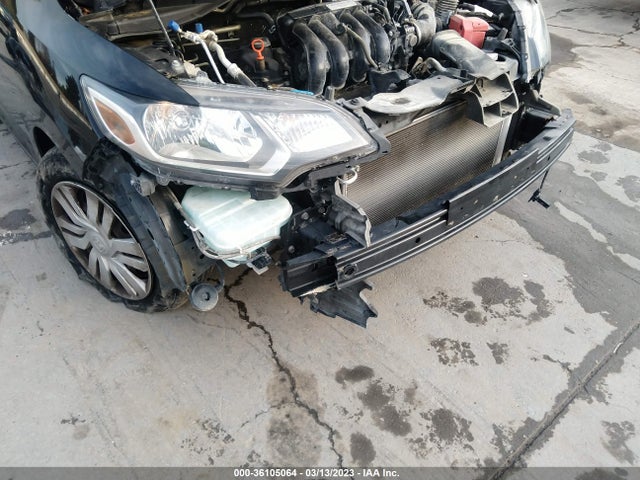 Honda FIT LX 2015 3HGGK5H5XFM707099 Image 6