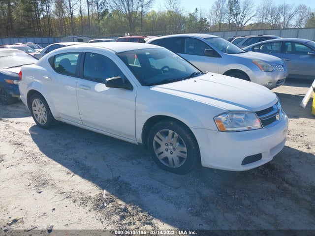 2011 1B3BD4FB8BN616842 main image
