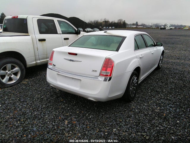 2C3CCAAG4EH264836 Chrysler 300