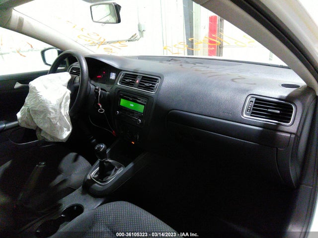 3VW1K7AJ9EM443439 Volkswagen Jetta Sedan S