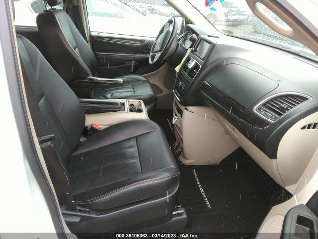 2C4RC1BG5GR240319 Chrysler Town & Country Touring