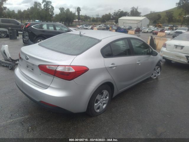 KNAFK4A60E5175919 KIA FORTE LX