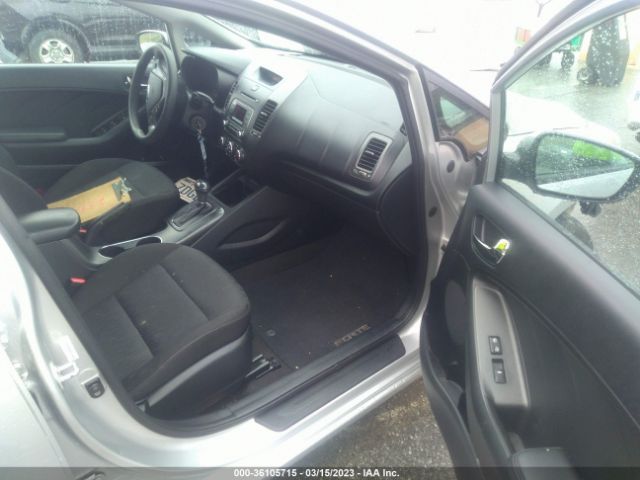 KNAFK4A60E5175919 KIA FORTE LX