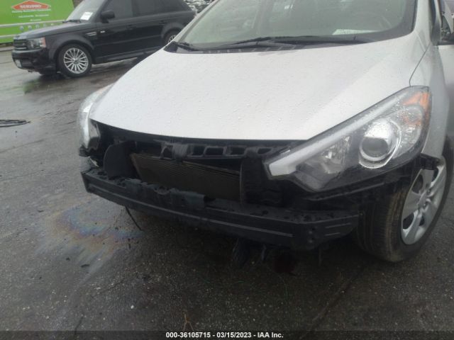 KNAFK4A60E5175919 KIA FORTE LX