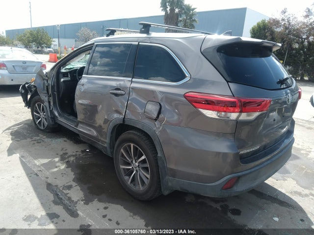 Toyota Highlander Se/xle 2018 5TDJZRFH5JS805213 Image 3