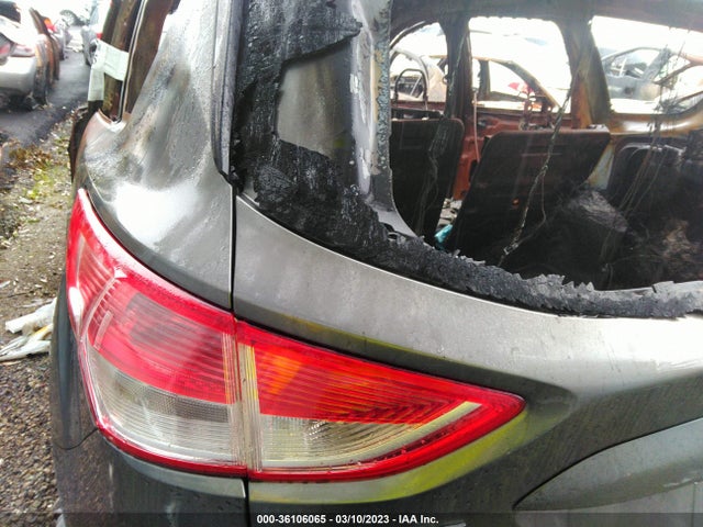 Ford ESCAPE SE 2014 1FMCU0G97EUC60977 Image 3